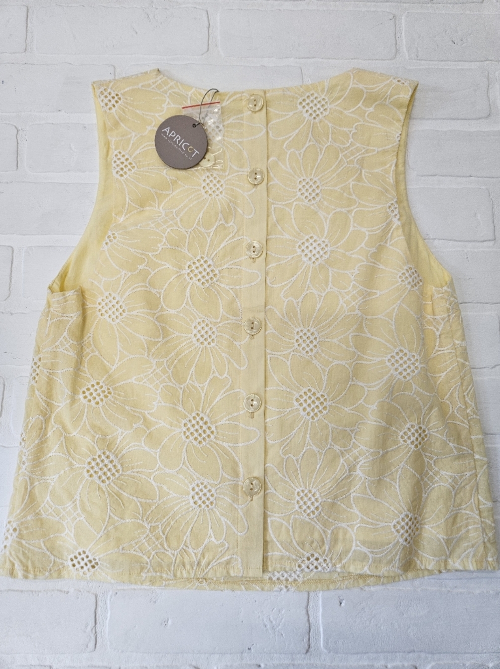 Sunflower Embroidered Shell Top - Picture 7 of 8